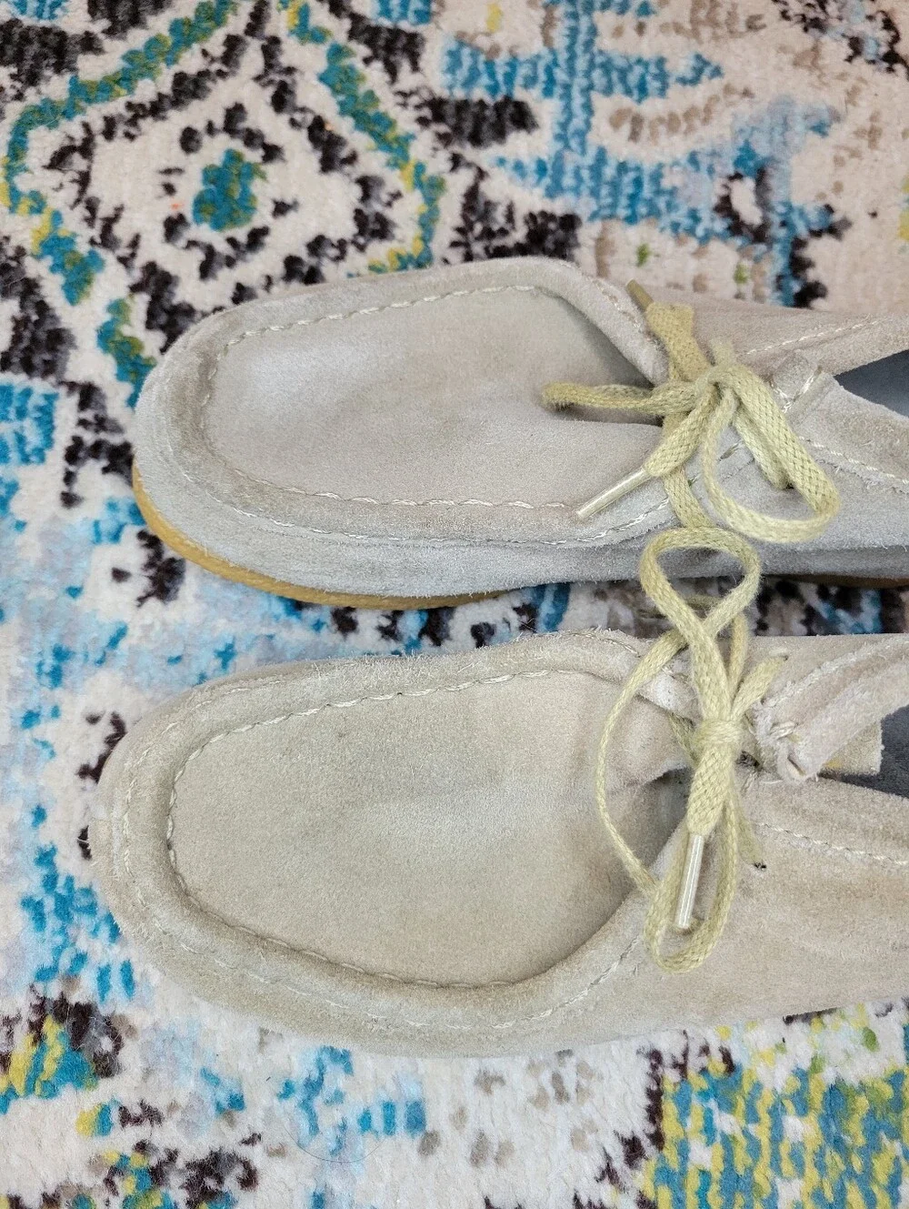 Clarks Wallabee Light Maple Suede Boots, Size Youth 2.5